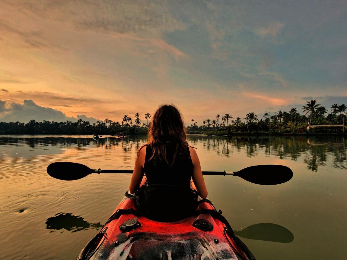 Munroeisland Backwaters Homestay Munroe Island Esterno foto